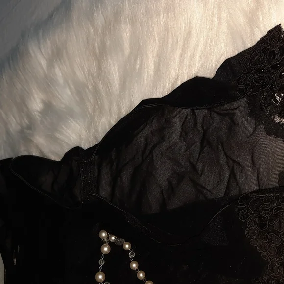 Victoria's Secret Black Sheer Lingerie - Picture 4 of 6